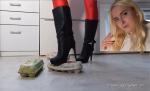 Julliette_in_der_Kueche