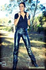 LeatherPantsModelsTaliaPicSet5