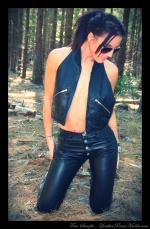 LeatherPantsModelsTaliaPicSet6